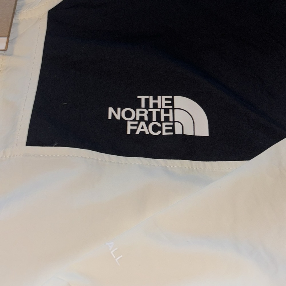 The North Face 86 Mountain Windbreaker Jacket - Picture 3 of 8